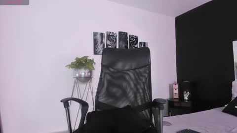 Gabriella Antonella online show from 17, 10, 2025