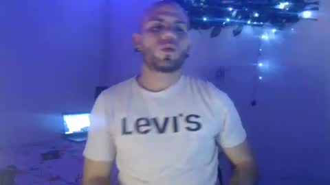 Snapshot of gabrielle_ramirez chatting on 8, 10, 2025 Gabriel online show from 8, 10, 2025