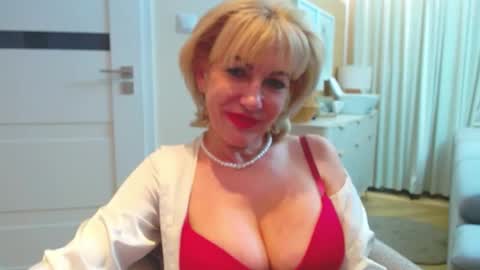 GabrielleMature online show from 14, 1, 2026