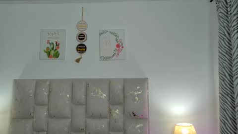 Gaby evansz online show from 7, 6, 2026