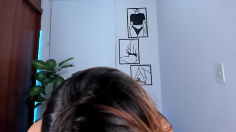 Snapshot of gaby_girl chatting on 4, 12, 2024 online show from 4, 12, 2024