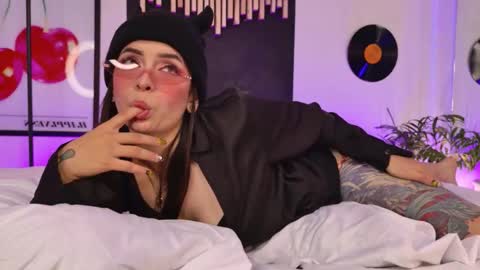 Gaby  online show from 7, 11, 2025