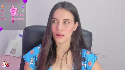 Snapshot of gaby_olsen chatting on 5, 11, 2025 Gabriela online show from 5, 11, 2025