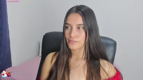 Snapshot of gaby_olsen chatting on 8, 11, 2025 Gabriela online show from 8, 11, 2025