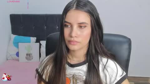 Snapshot of gaby_olsen chatting on 19, 11, 2025 Gabriela online show from 19, 11, 2025