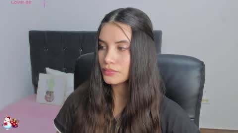 Snapshot of gaby_olsen chatting on 23, 11, 2025 Gabriela online show from 23, 11, 2025