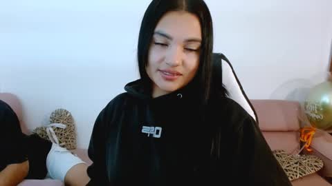 My name is Gabriela.. nice to meet you thumbs up please its very important to me online show from 11, 11, 2025