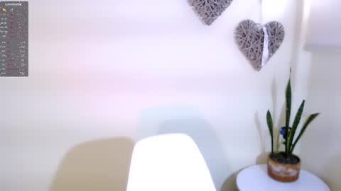 My name is Gabriela.. nice to meet you thumbs up please its very important to me online show from 4, 7, 2026