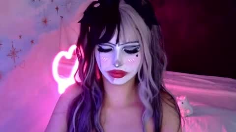 gabygumms online show from 28, 7, 2026