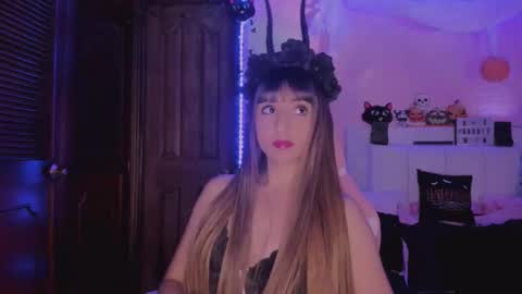 gabyye capprins online show from 9, 10, 2025