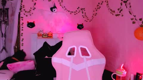 gabyye capprins online show from 23, 10, 2025