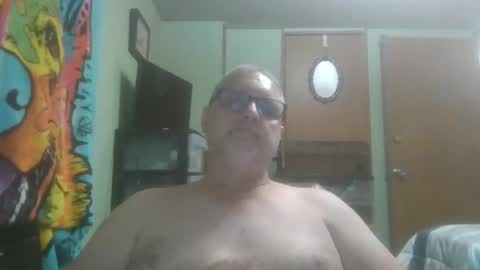 Snapshot of gadude45 chatting on 21, 5, 2026 gadude45 online show from 21, 5, 2026