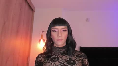 Snapshot of gaia_lyra chatting on 12, 10, 2025 Gaia online show from 12, 10, 2025