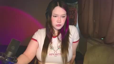 Snapshot of gamergirl01 chatting on 25, 2, 2026 Alex brb in 2 hours online show from 25, 2, 2026