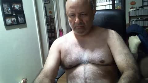 Snapshot of garrote4you chatting on 15, 11, 2025 I love couples online show from 15, 11, 2025