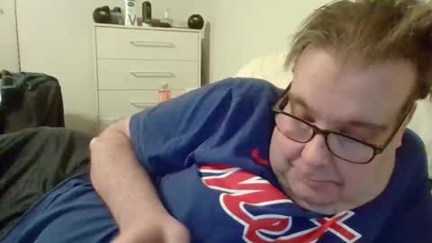 Snapshot of garyg930 chatting on 2, 5, 2026 Gary online show from 2, 5, 2026