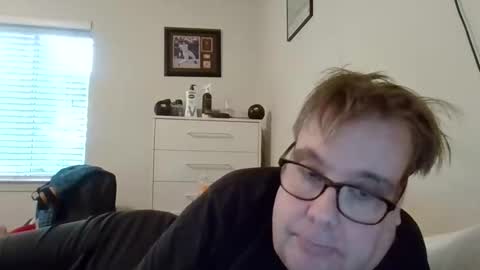 Snapshot of garyg930 chatting on 6, 5, 2026 Gary online show from 6, 5, 2026