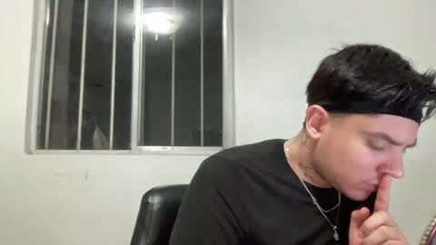 Snapshot of garypinepineapple chatting on 23, 4, 2026 garypinepineapple online show from 23, 4, 2026