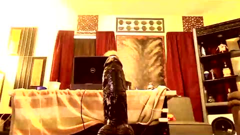 Snapshot of gatewaylaptop2019 chatting on 8, 3, 2025 gatewaylaptop2019 online show from 8, 3, 2025
