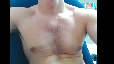 Snapshot of gatosarado23 chatting on 25, 4, 2026 gatosarado23 online show from 25, 4, 2026