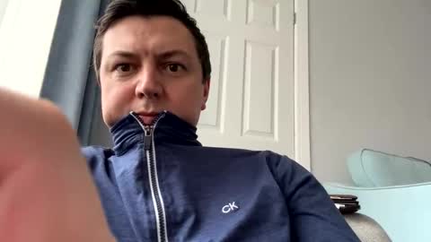 Snapshot of gaz101993 chatting on 7, 11, 2025 GazP online show from 7, 11, 2025