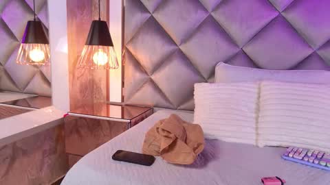 Maria  online show from 16, 11, 2025