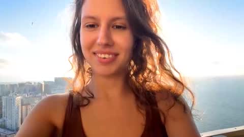 Snapshot of genevivegrippen chatting on 1, 11, 2025 SofiBloom online show from 1, 11, 2025