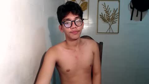 Snapshot of gentlemanlustx chatting on 17, 9, 2025 Rayl online show from 17, 9, 2025