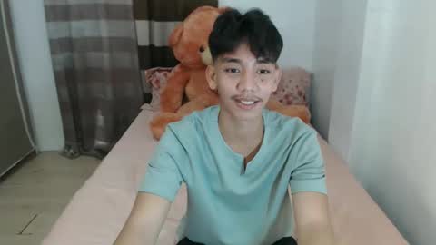 Snapshot of gentlemanlustx chatting on 9, 10, 2025 Rayl online show from 9, 10, 2025