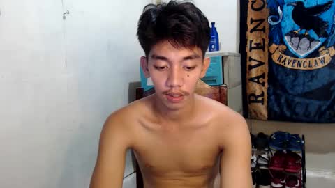 Snapshot of gentlemanlustx chatting on 4, 3, 2026 Rayl online show from 4, 3, 2026