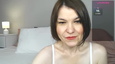 Elena online show from 4, 10, 2025