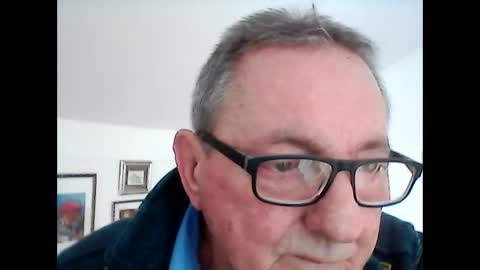 Snapshot of georg1412 chatting on 12, 4, 2026 georg1412 online show from 12, 4, 2026