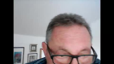 Snapshot of georg1412 chatting on 24, 5, 2026 georg1412 online show from 24, 5, 2026
