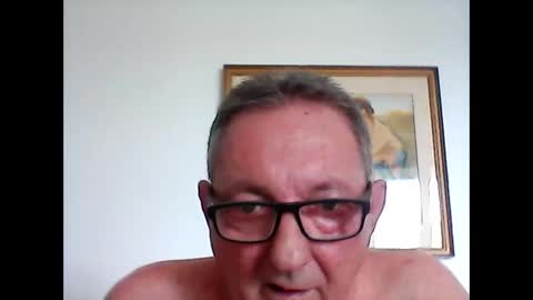 Snapshot of georg1412 chatting on 26, 5, 2026 georg1412 online show from 26, 5, 2026