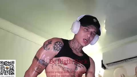 independent model online show from 11, 2, 2025