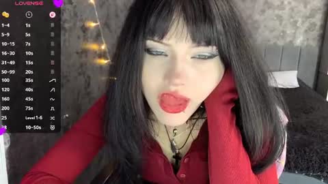 Snapshot of germainebourlier chatting on 25, 6, 2026 EmelyWoodes online show from 25, 6, 2026