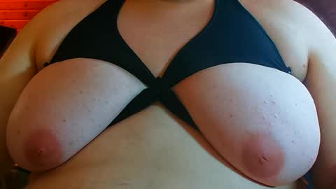 Snapshot of germanfatfemboy chatting on 9, 9, 2025 germanfatfemboy online show from 9, 9, 2025