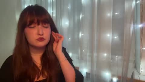 Snapshot of gertrudisoldershaw chatting on 4, 8, 2026 Lora online show from 4, 8, 2026