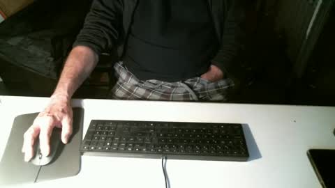 Snapshot of getz62 chatting on 12, 1, 2025 getz62 online show from 12, 1, 2025