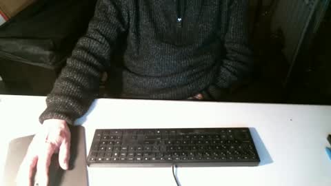 Snapshot of getz62 chatting on 14, 1, 2025 getz62 online show from 14, 1, 2025