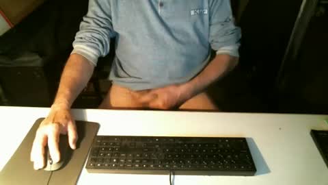 Snapshot of getz62 chatting on 1, 2, 2025 getz62 online show from 1, 2, 2025