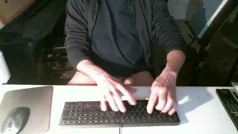 Snapshot of getz62 chatting on 6, 3, 2025 getz62 online show from 6, 3, 2025