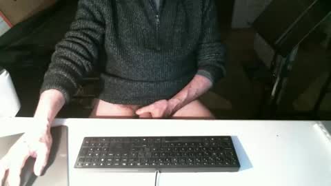 Snapshot of getz62 chatting on 9, 3, 2025 getz62 online show from 9, 3, 2025