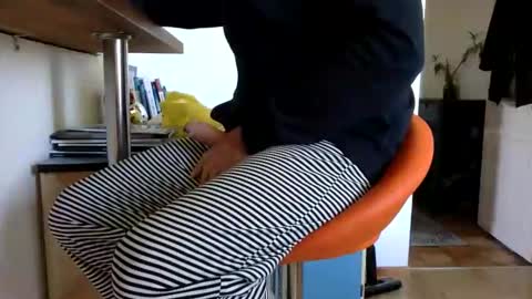 ghets2083 online show from 16, 4, 2026