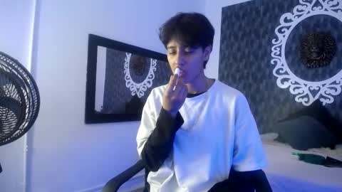 Snapshot of ghost__girl_ chatting on 2, 11, 2025 Your Girl online show from 2, 11, 2025