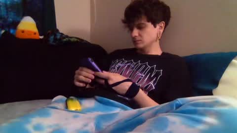 SrirachaSwitchblade  online show from 10, 11, 2025