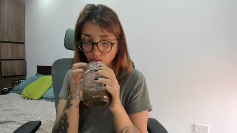 Snapshot of ghostcrimson chatting on 25, 5, 2026 andy online show from 25, 5, 2026