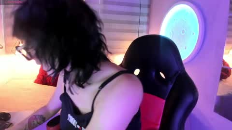 Allison  online show from 10, 4, 2026