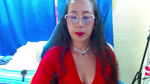 Snapshot of gia_leinn chatting on 8, 6, 2026 Gia online show from 8, 6, 2026