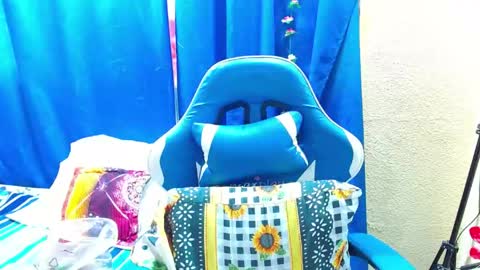 Snapshot of gia_leinn chatting on 9, 6, 2026 Gia online show from 9, 6, 2026